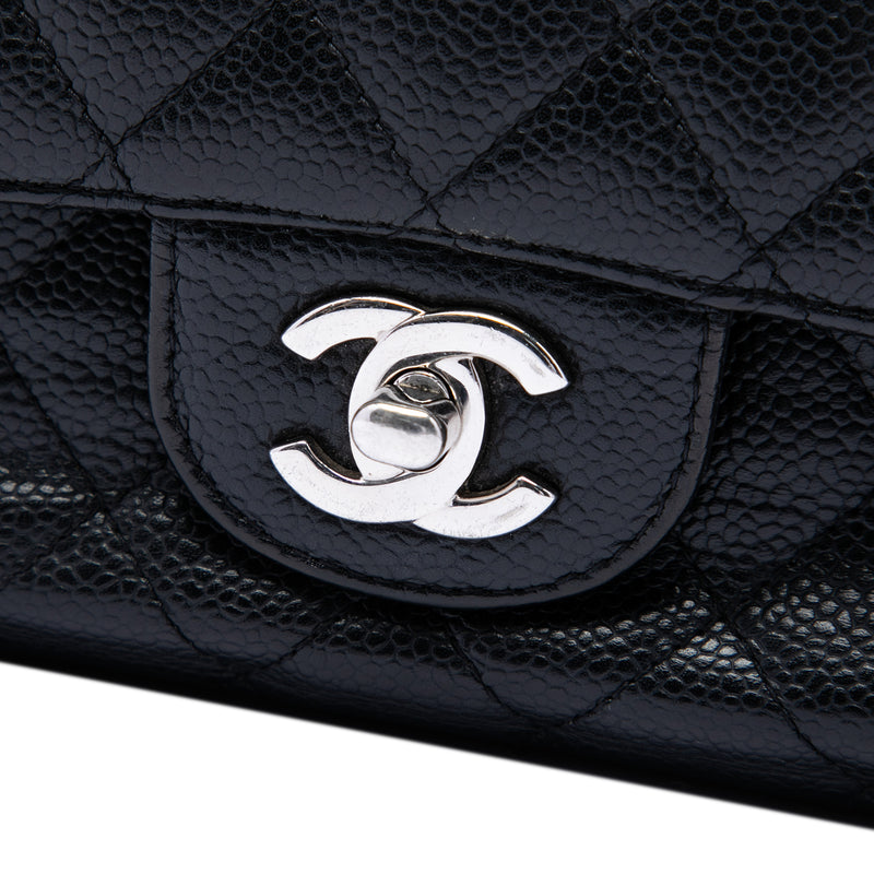 Medium Classic Caviar Double Flap - Image 5