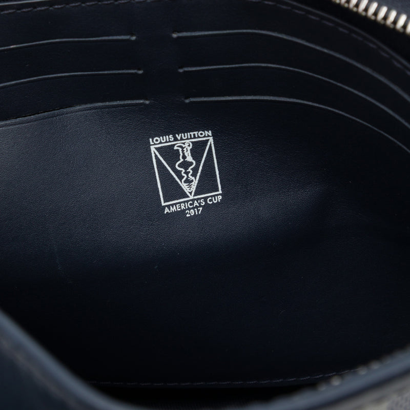Damier Azur Americas Cup Pochette Voyage MM - Image 5