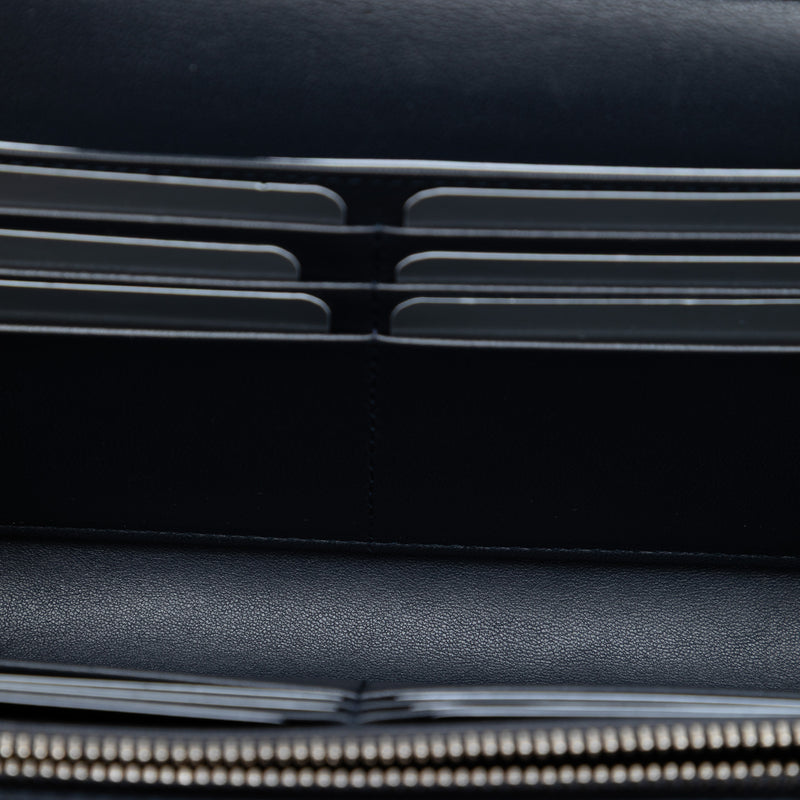 Metallic Patent Microcannage Lady Dior Croisiere Wallet On Chain - Image 4