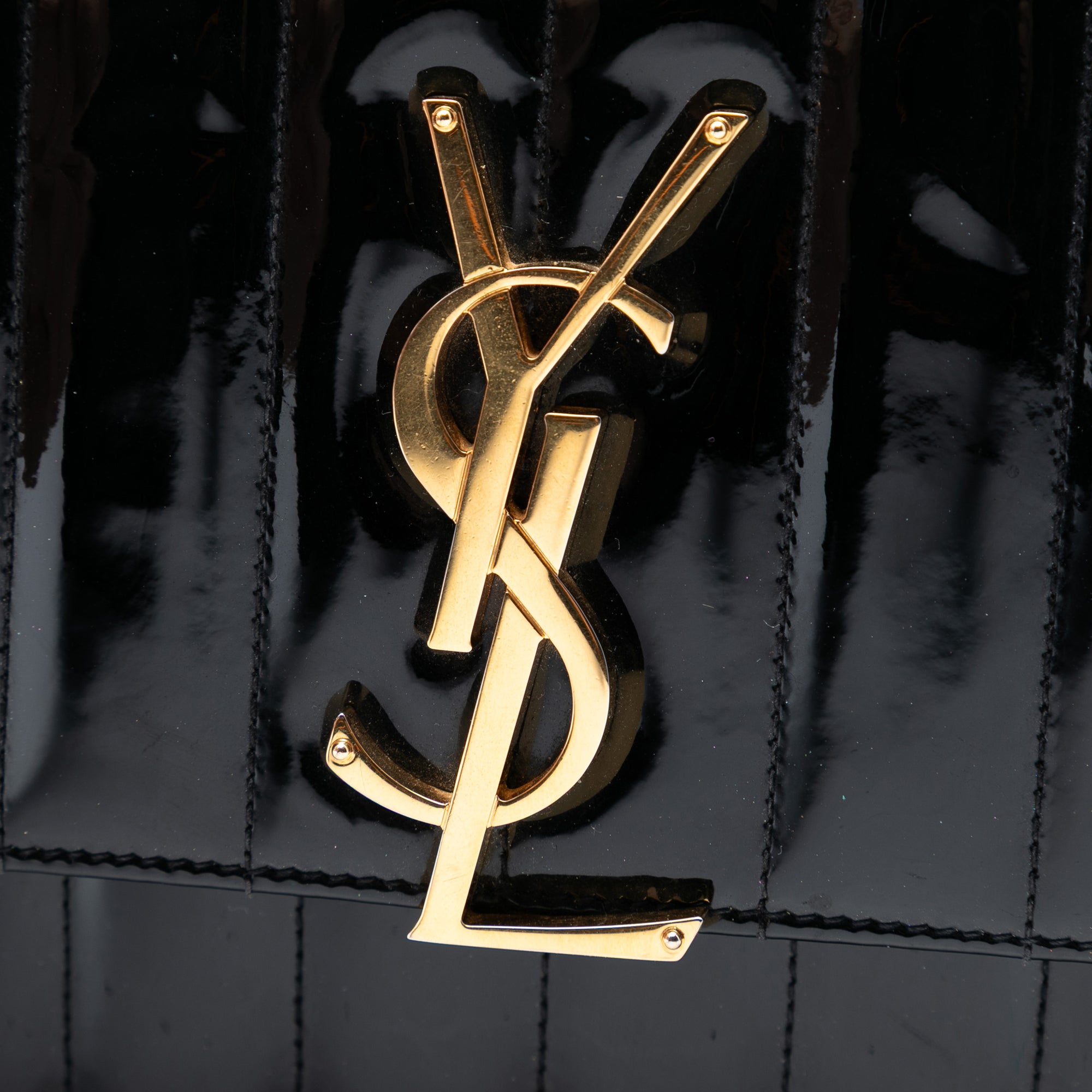 Medium Patent Vicky Crossbody - Image 5