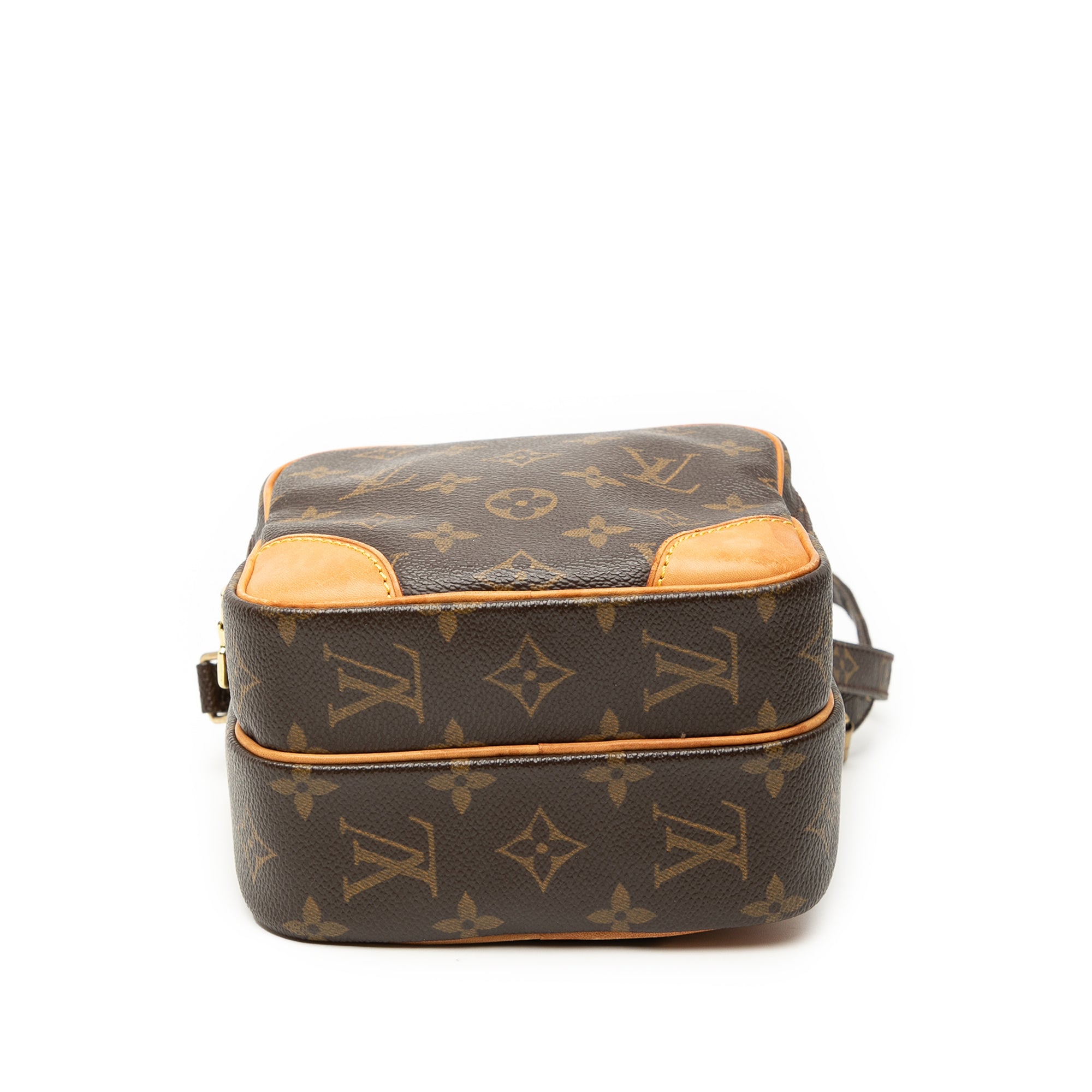 Monogram Amazone - Image 3