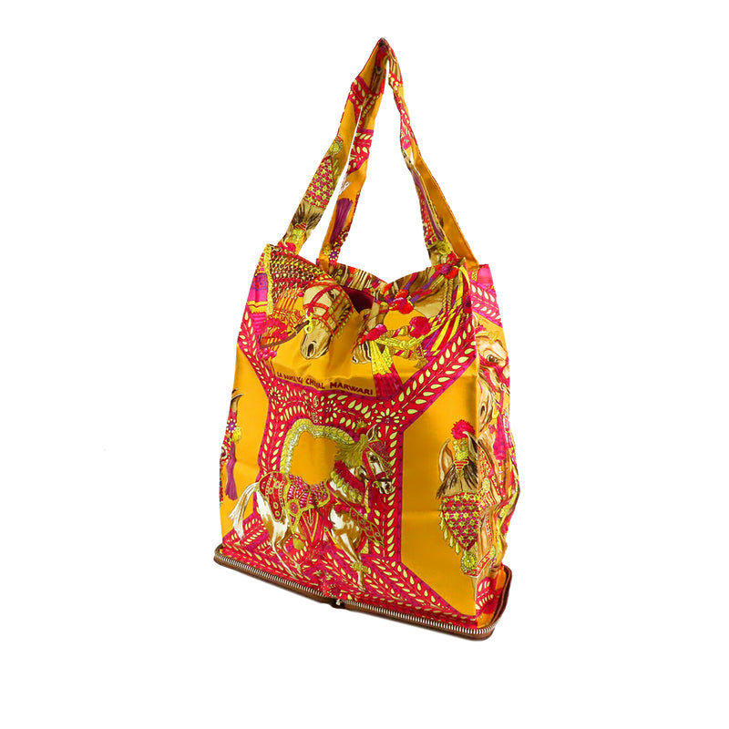 La Danse Du Cheval Marwari Silky Pop Tote - Image 2