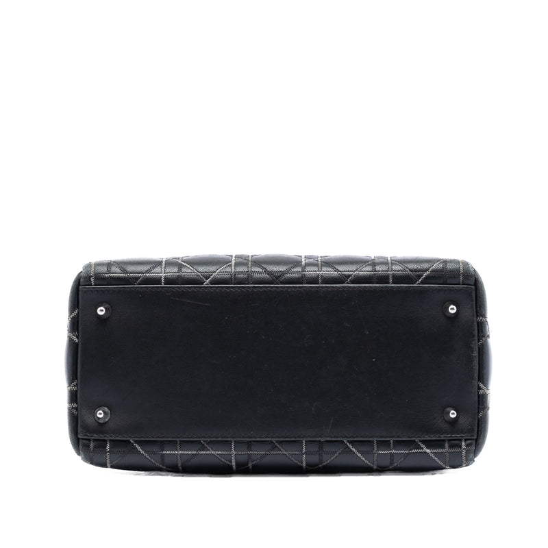 Medium Lambskin Cannage Contrast Stitch Lady Dior - Image 3