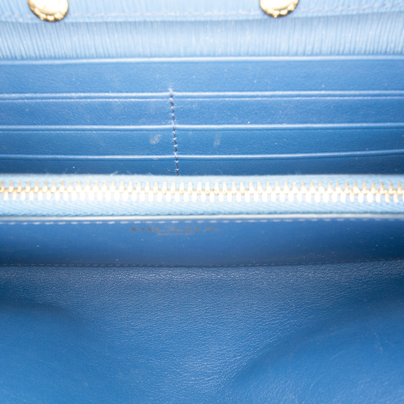Saffiano Wallet On Chain - Image 4
