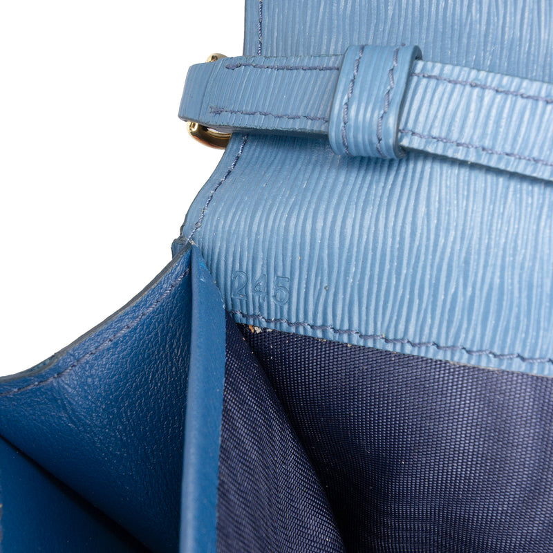Saffiano Wallet On Chain - Image 6