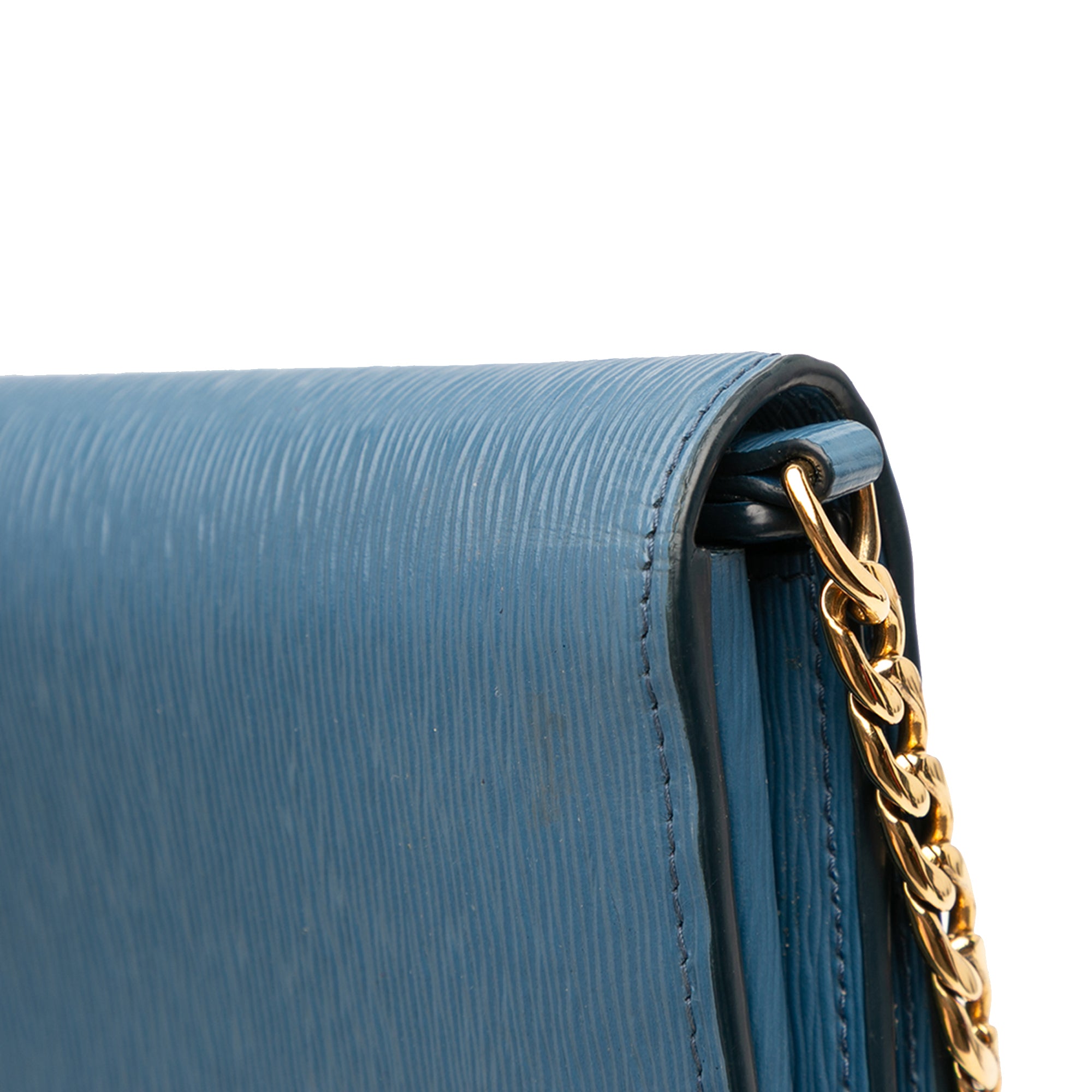 Saffiano Wallet On Chain - Image 8