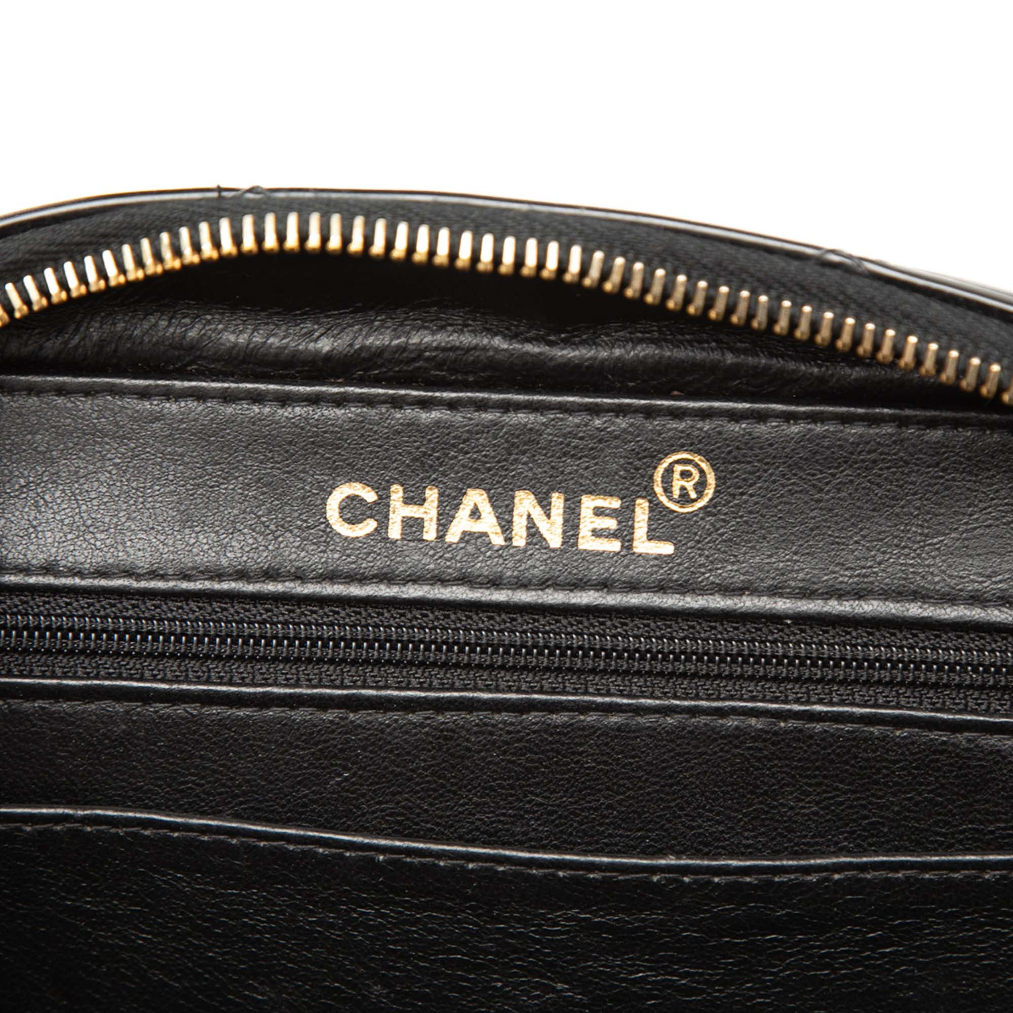 Quilted Patent Vanity Case - Image 5