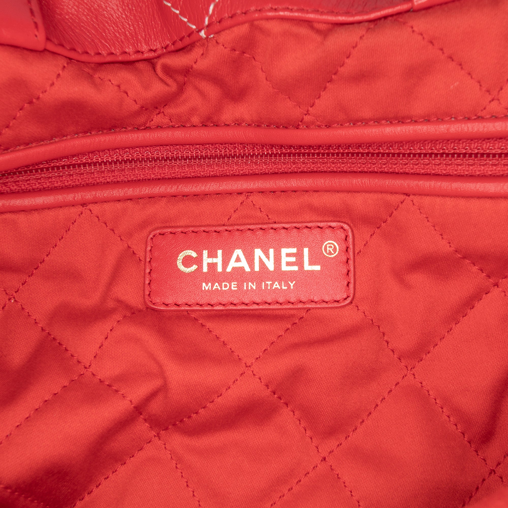 Large Shiny Quilted Calfskin 22 Backpack - Image 5