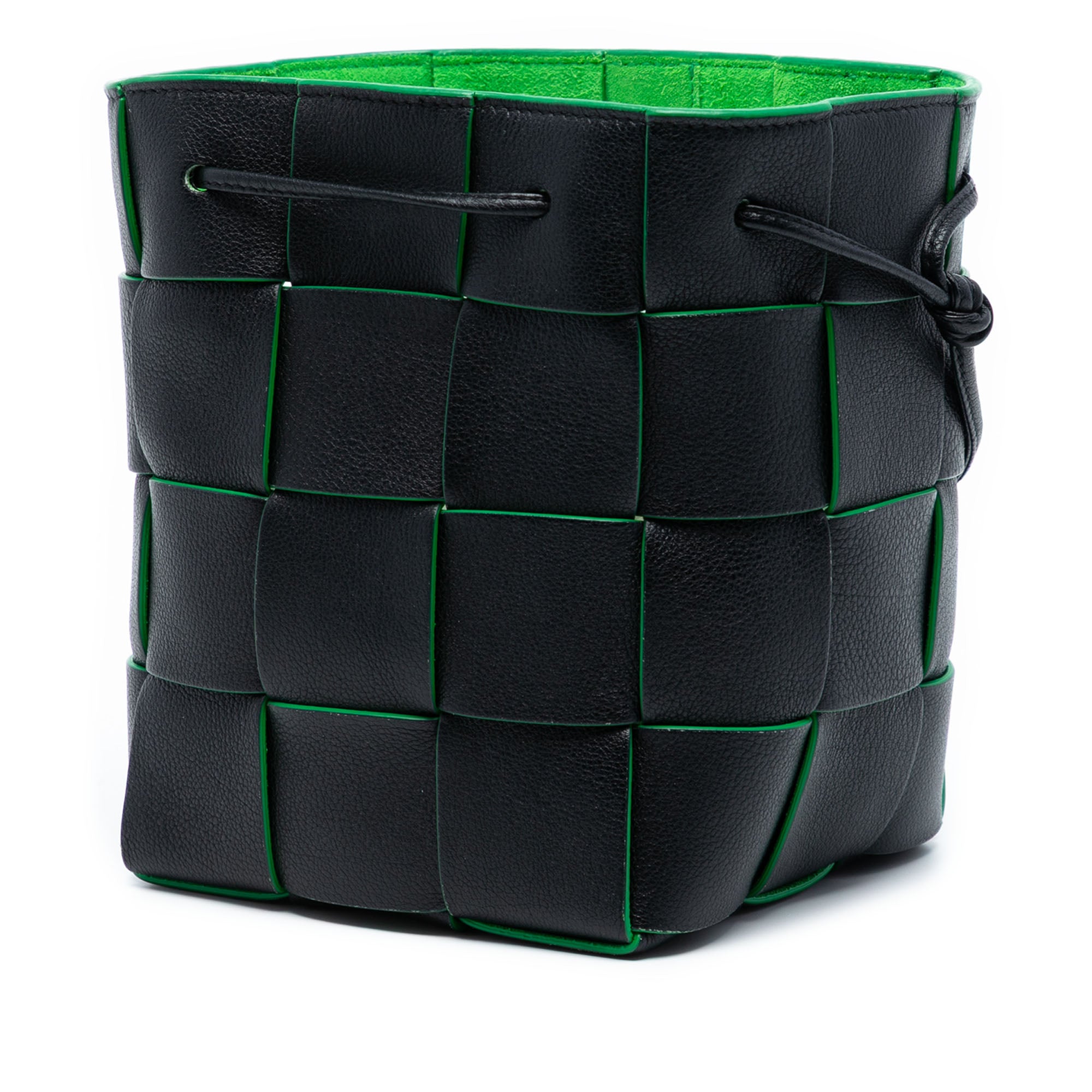Small Nappa Maxi Intrecciato Cassette Bucket Bag - Image 2