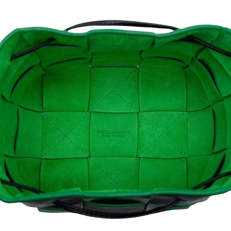 Small Nappa Maxi Intrecciato Cassette Bucket Bag - Image 4