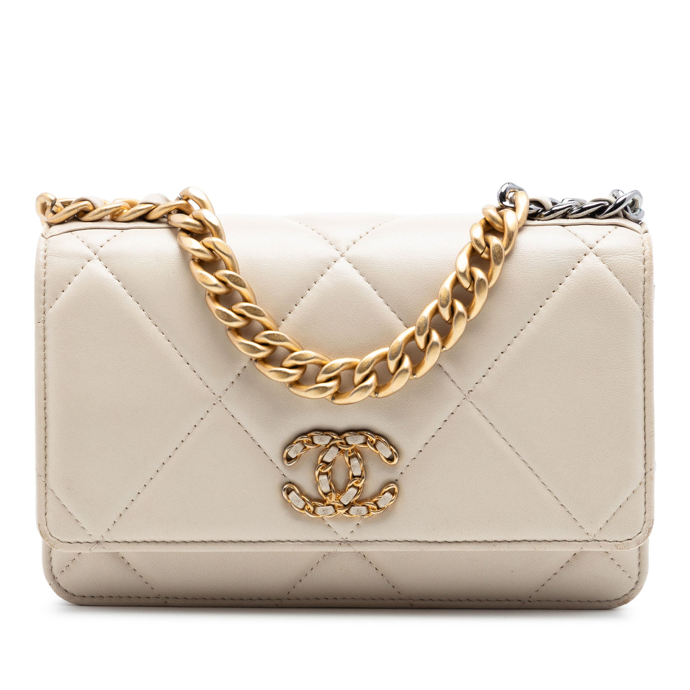 Quilted Lambskin 19 Wallet on Chain - Image 1