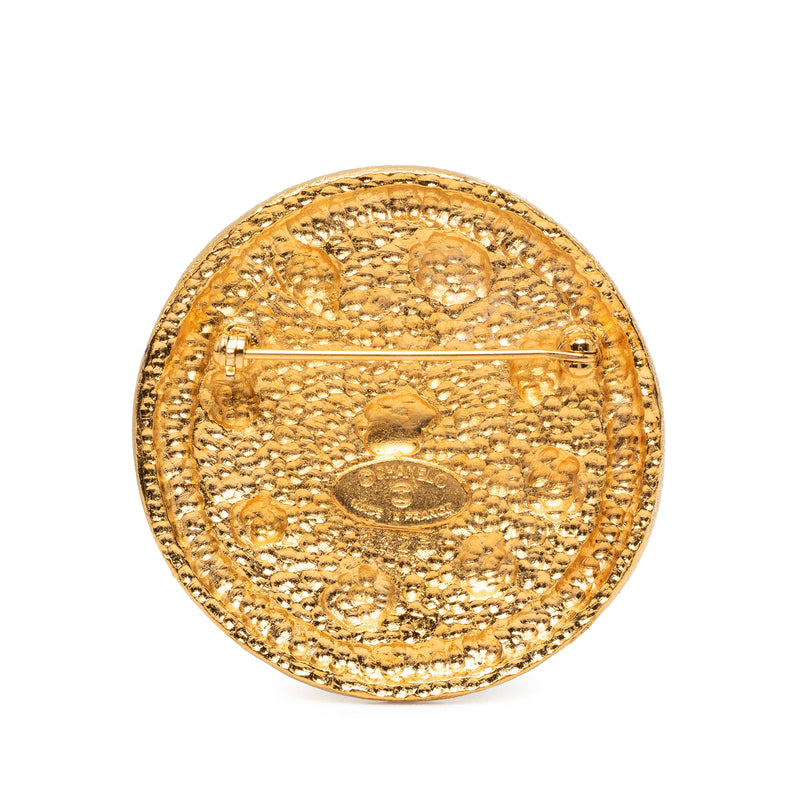 CC Gold Plated Swirl Medallion Brooch - Image 2