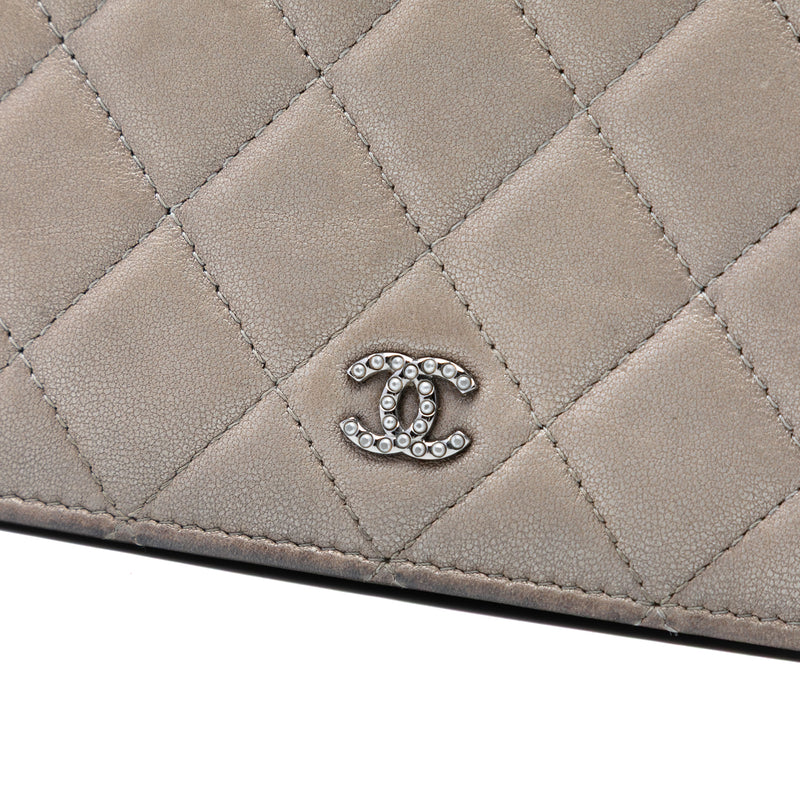 CC Quilted Lambskin Full Flap Wallet on Chain - Image 5