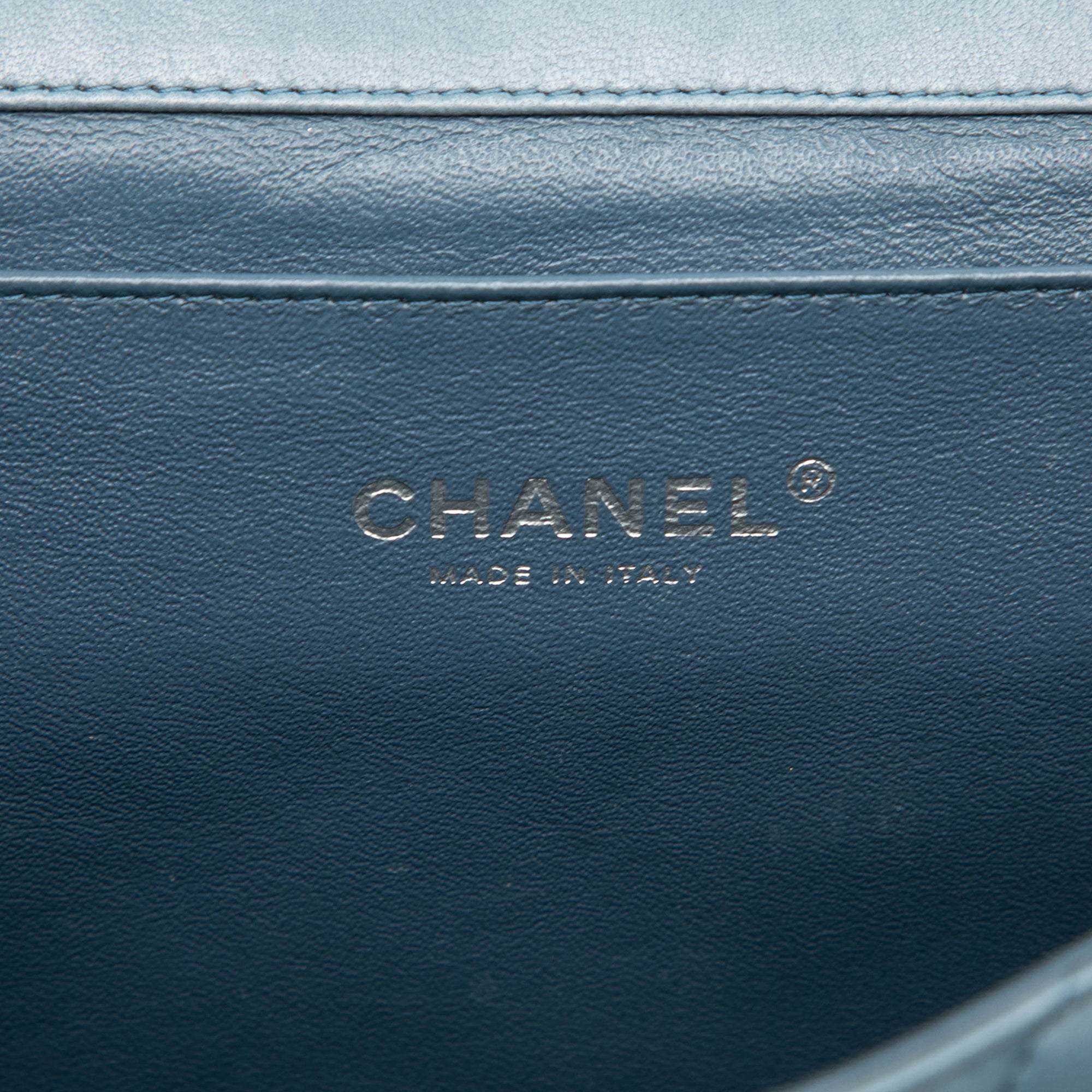 CC Quilted Lambskin Flap Clutch with Chain - Image 5