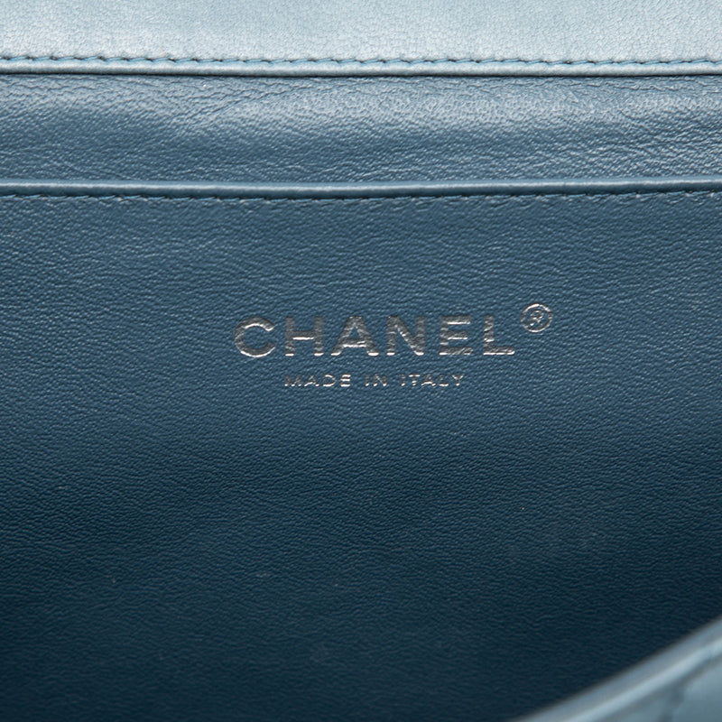CC Quilted Lambskin Flap Clutch with Chain - Image 5