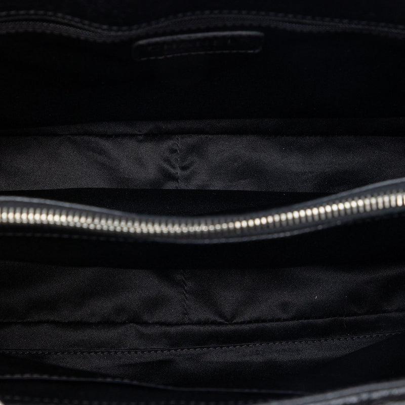 Caviar Grand Shopping Tote - Image 4