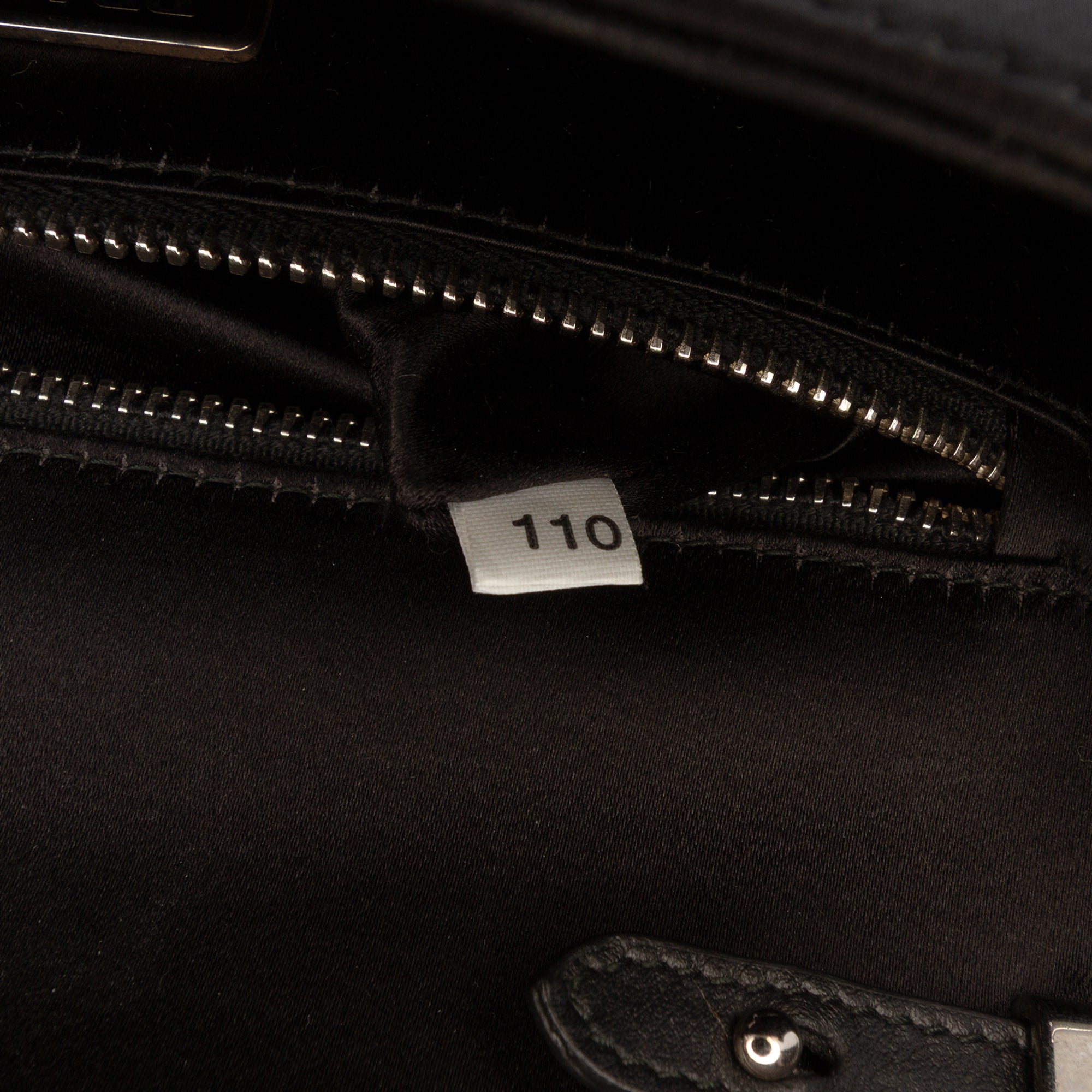 Sequin Embellished Baia Chain Flap - Image 6