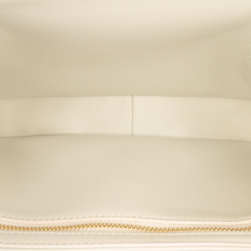 Classique Shiny Calfskin Triomphe Crossbody - Image 4