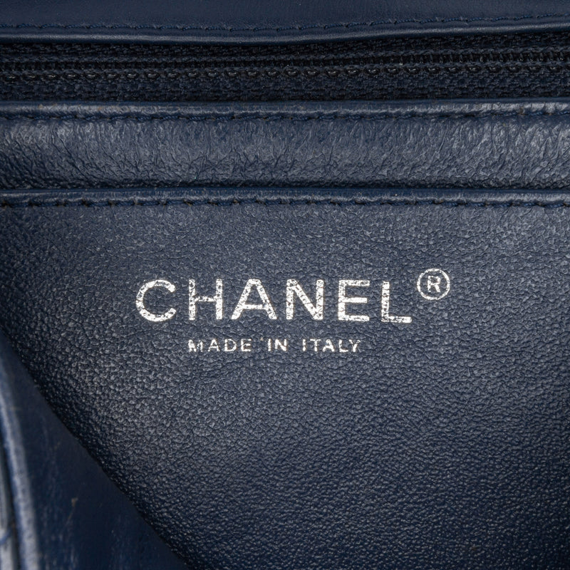 Mini Square Classic Chevron Patent Single Flap - Image 5