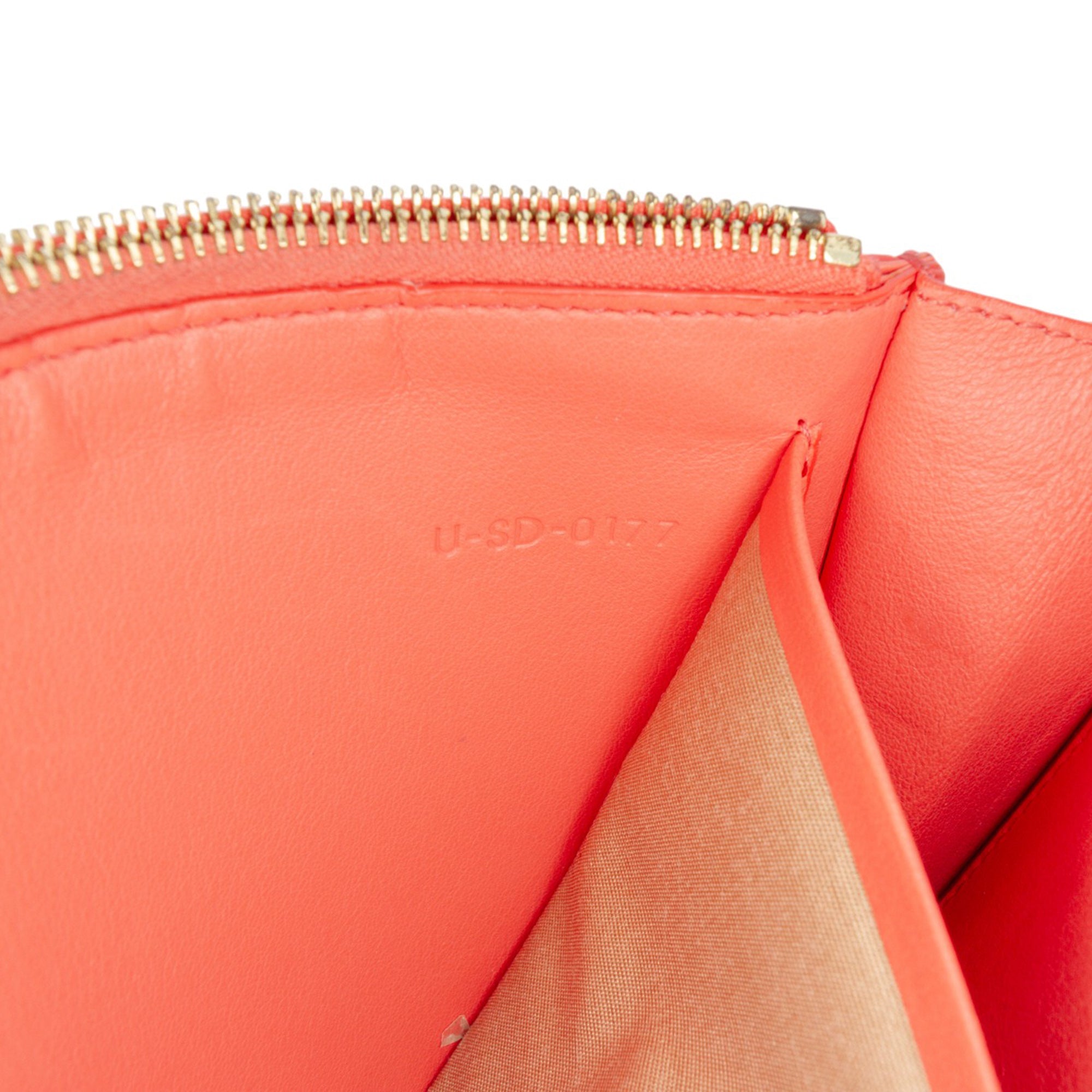 Leather Frame Wallet on Chain - Image 6
