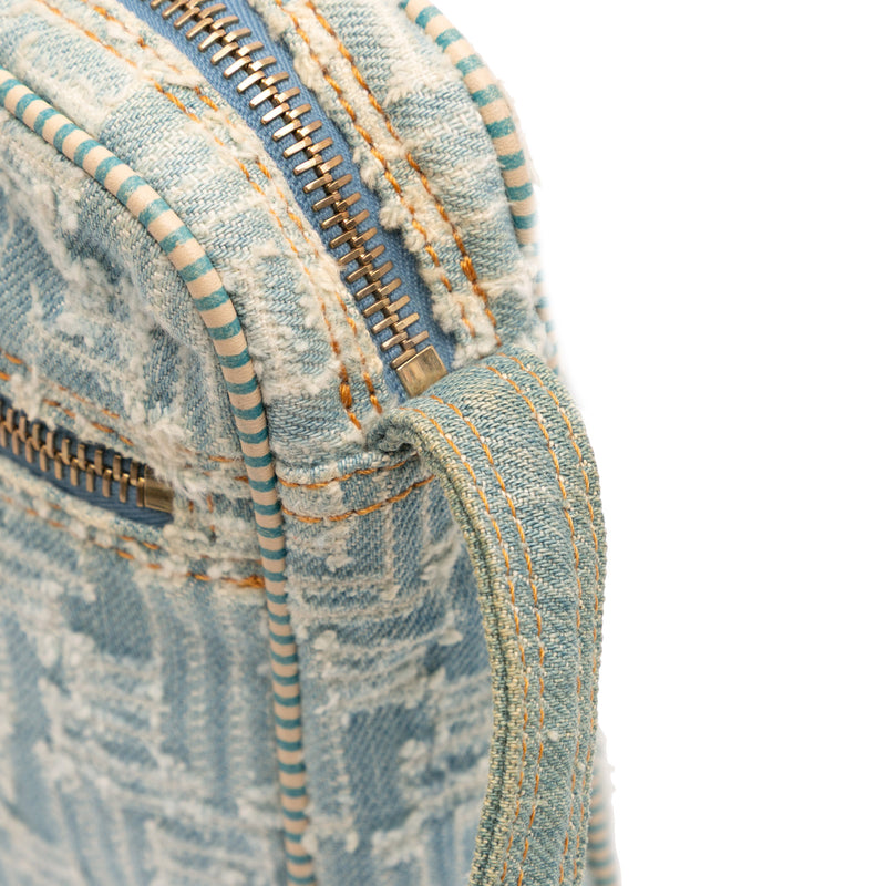 Zucca Denim Crossbody - Image 11