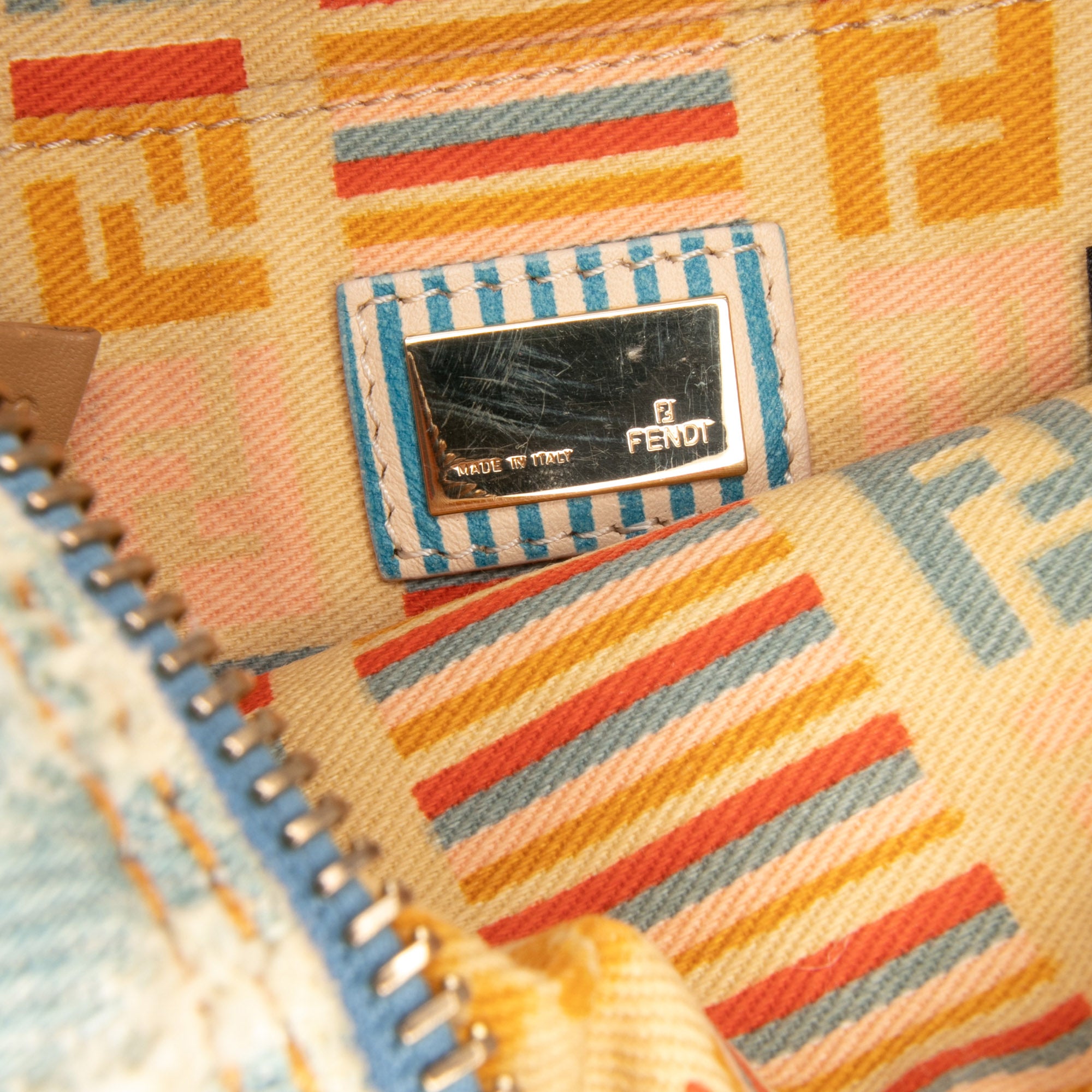 Zucca Denim Crossbody - Image 5
