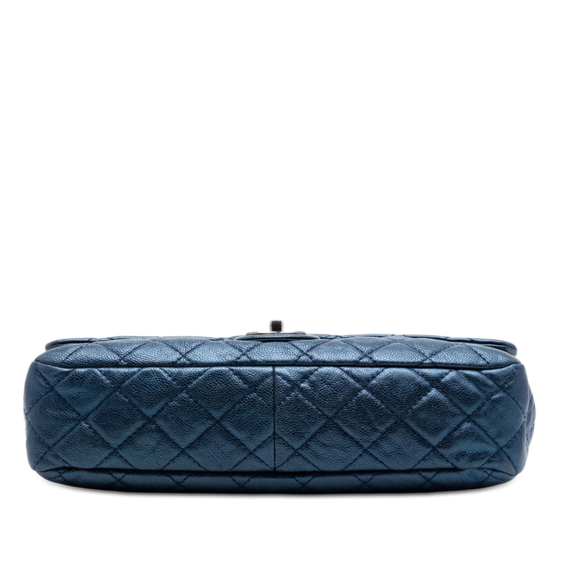 Jumbo Quilted Iridescent Caviar Easy Flap - Image 3