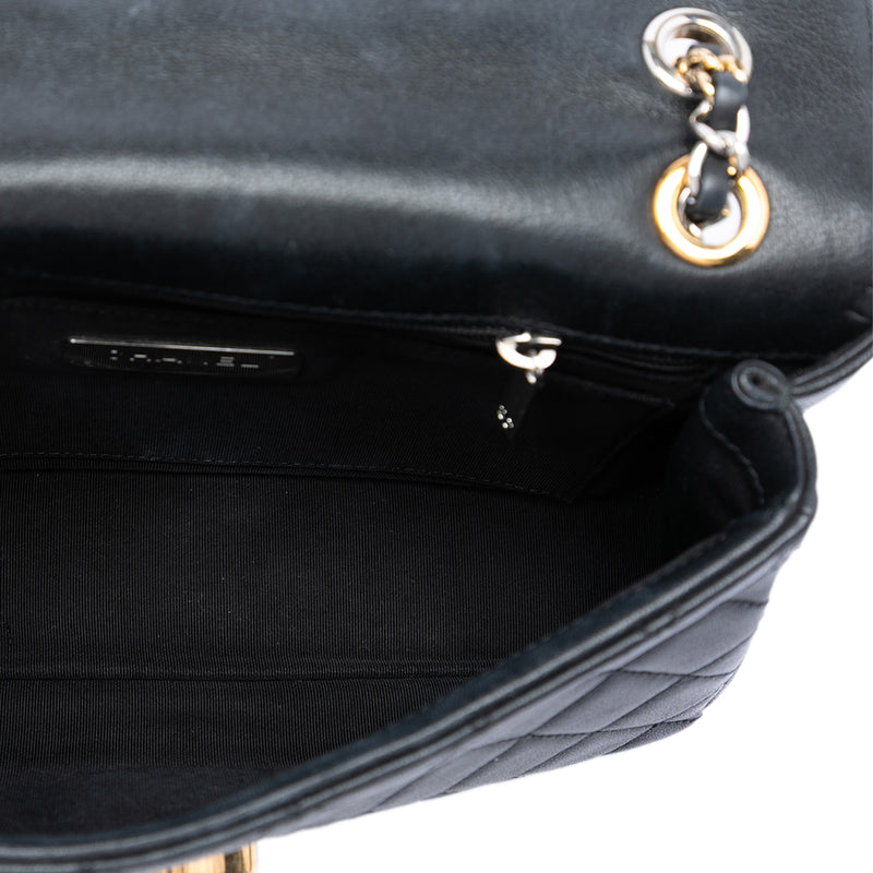 Quilted Lambskin Turn and Lock Flap - Image 4