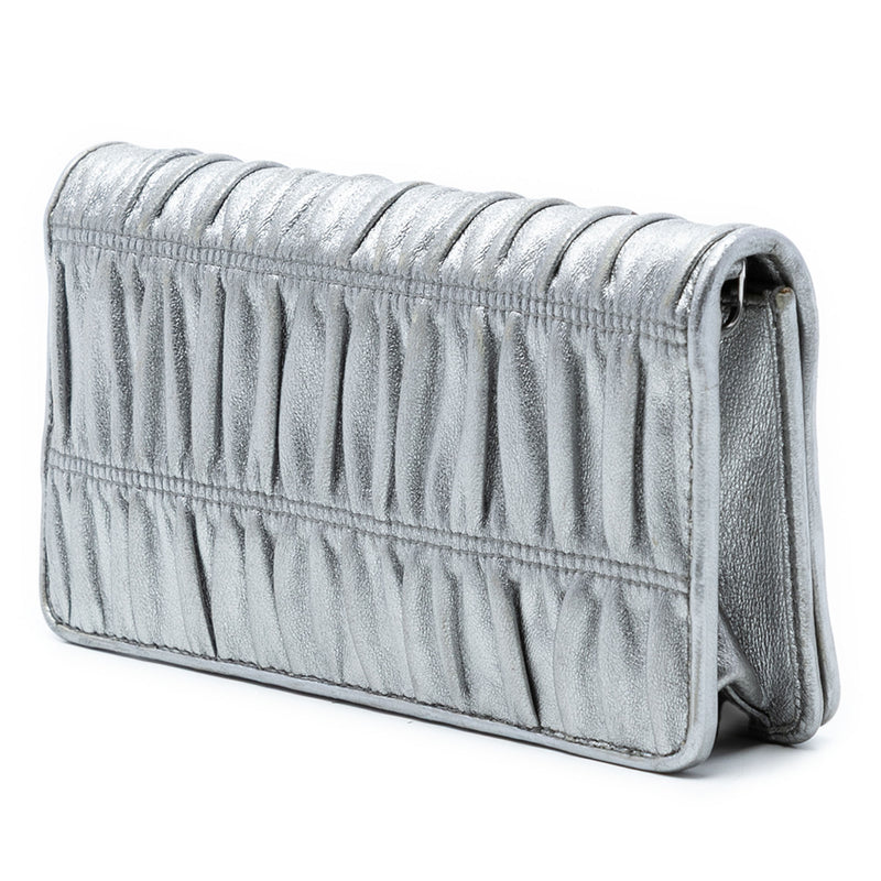 Metallic Nappa Gaufre Wallet On Chain - Image 2