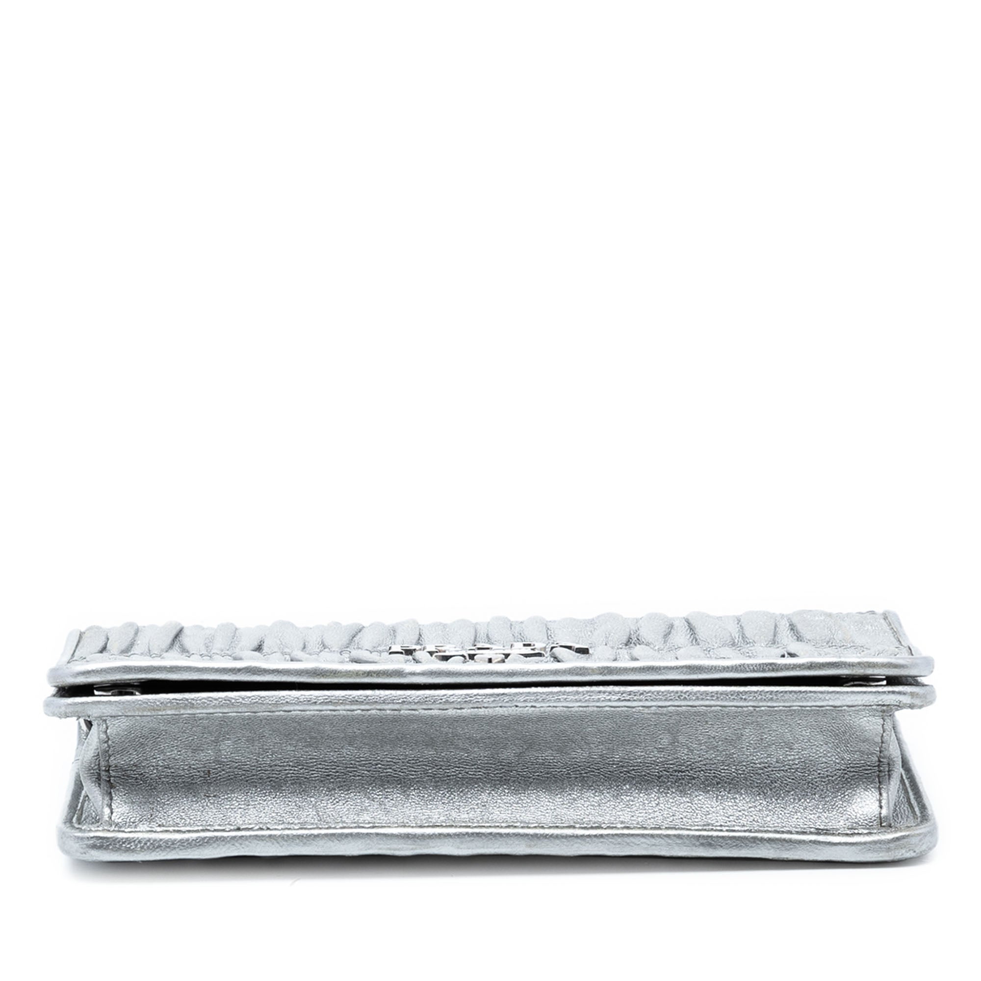 Metallic Nappa Gaufre Wallet On Chain - Image 3