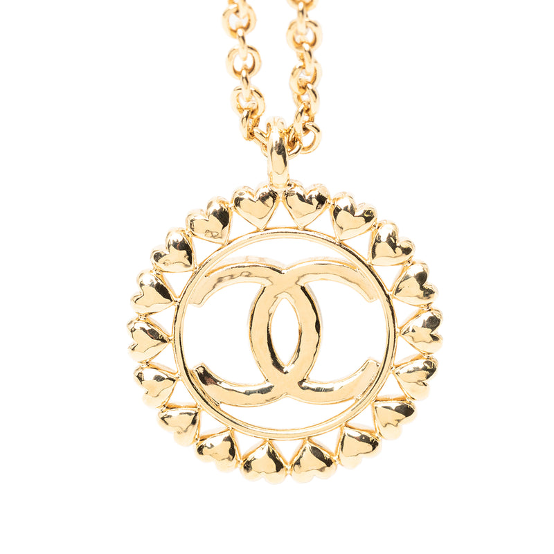 Gold Plated CC Medallion Heart Pendant Necklace - Image 3