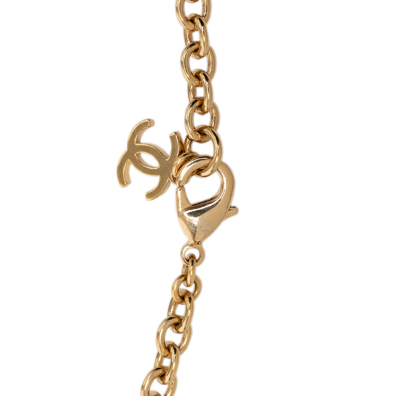 Gold Plated CC Medallion Heart Pendant Necklace - Image 4