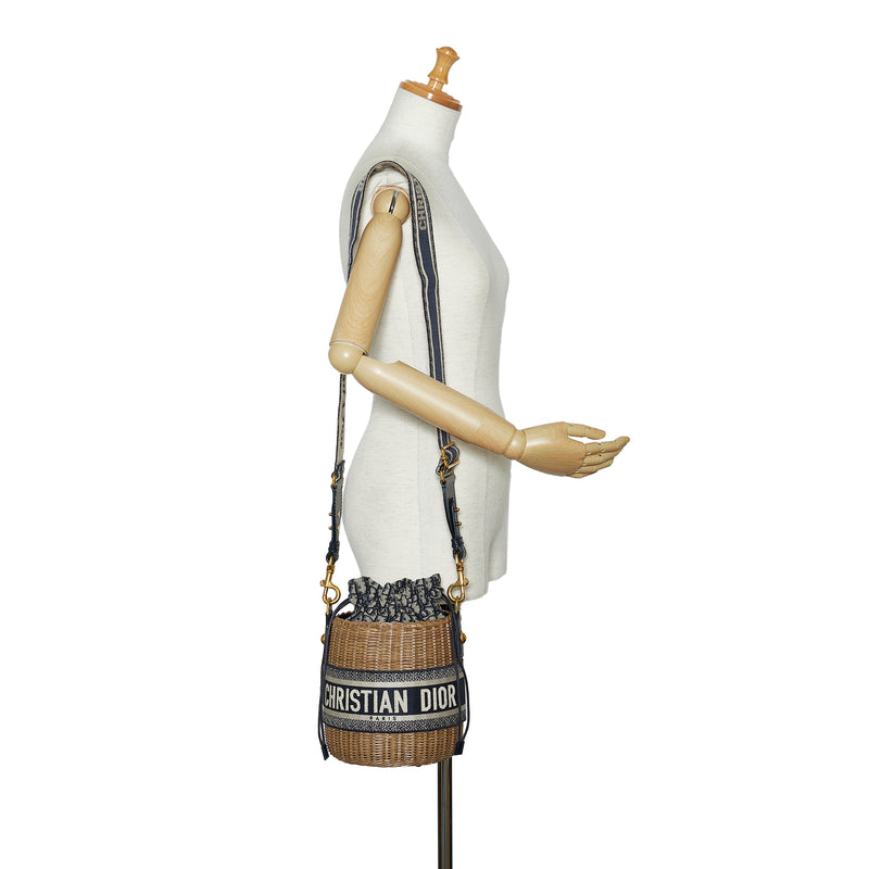 Oblique Wicker Bucket Bag - Image 11