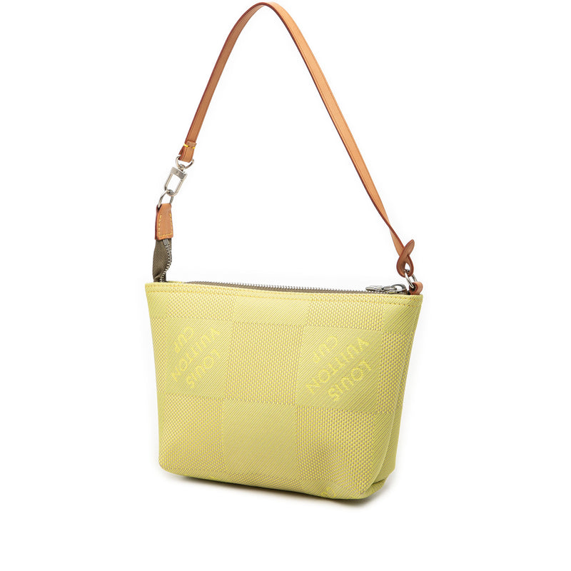 Damier Geant LV Cup Volunteer Pochette - Image 2