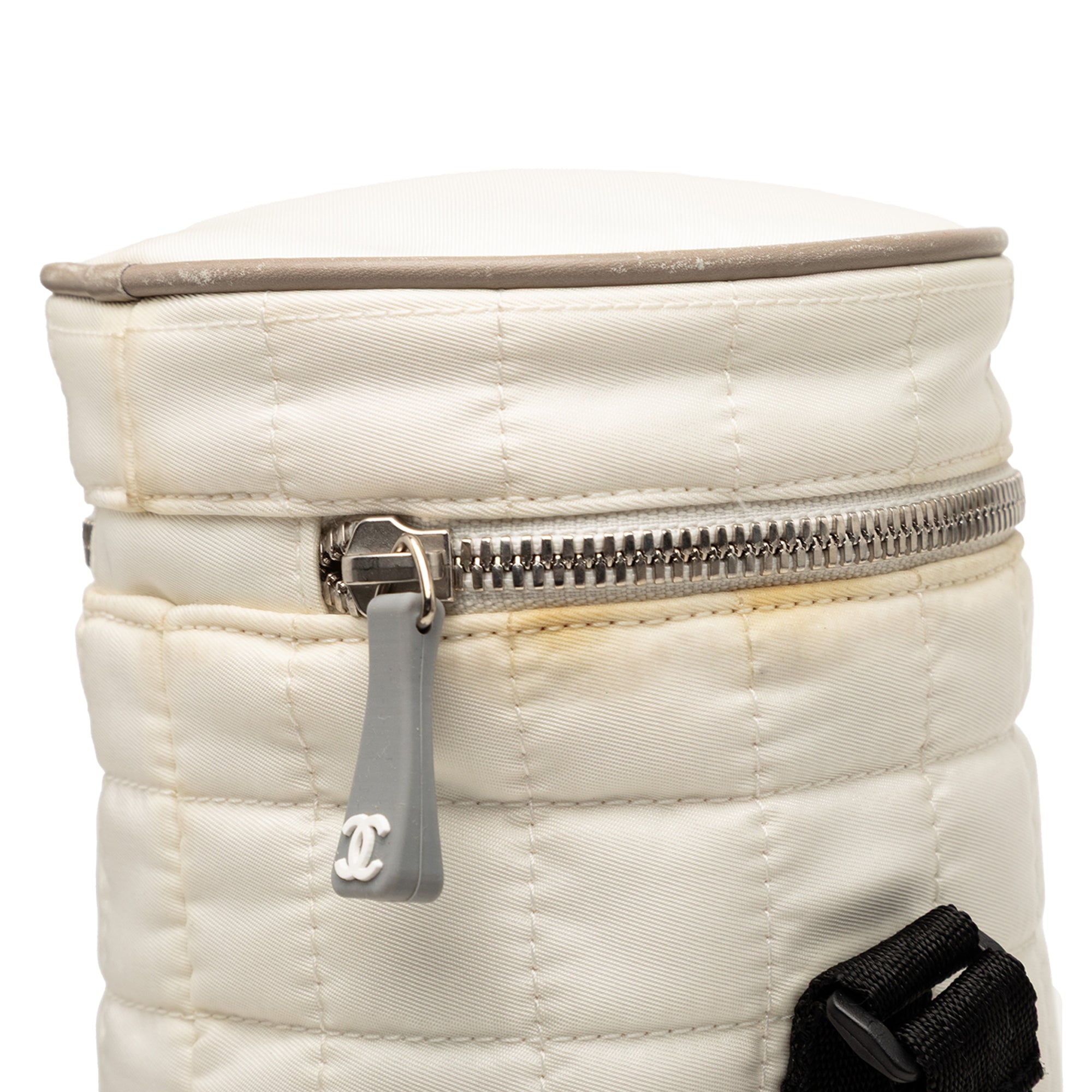 Quilted Sport Line Bottle Holder Crossbody - Image 8