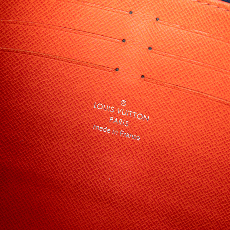 Epi Pochette Voyage MM - Image 5
