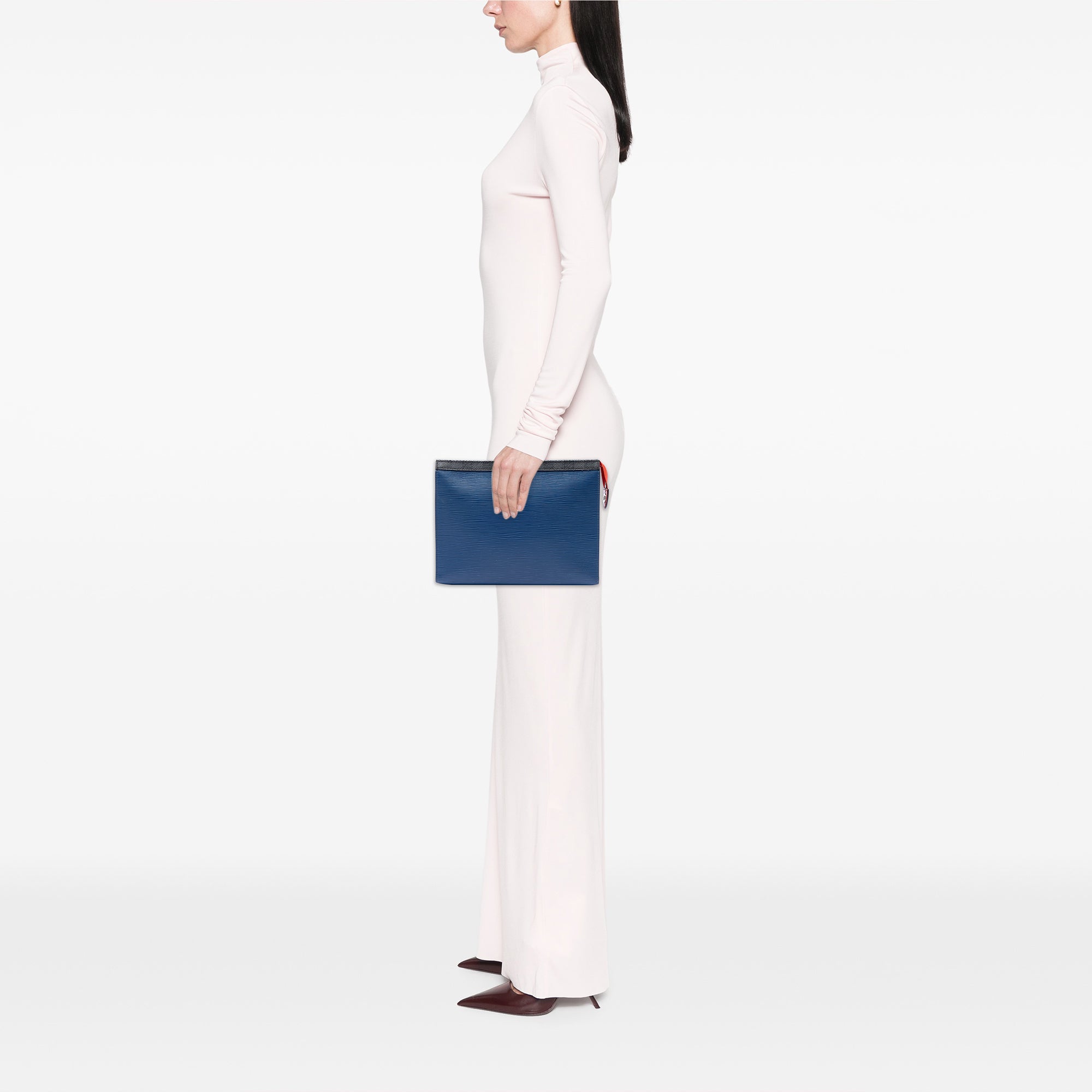 Epi Pochette Voyage MM - Image 6