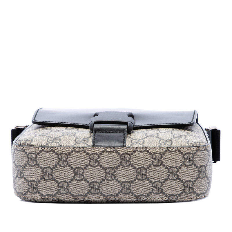 GG Supreme Flap Messenger Bag - Image 3