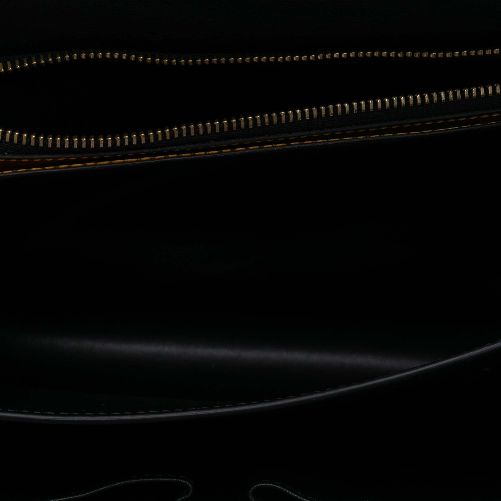Medium Calfskin Classic Box - Image 4