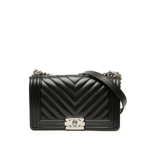 Old Medium Chevron Caviar Boy Flap - Image 1