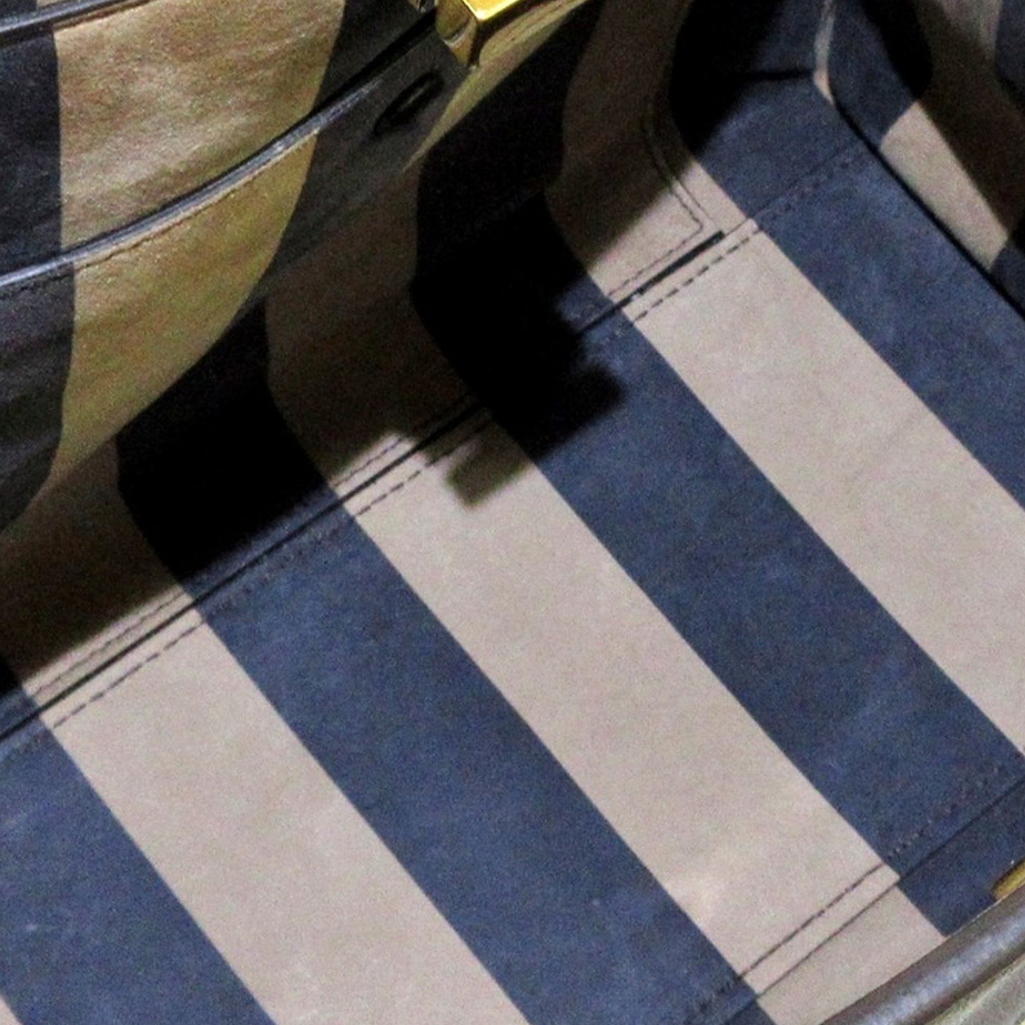 Peekaboo X Lite Medium - Image 5