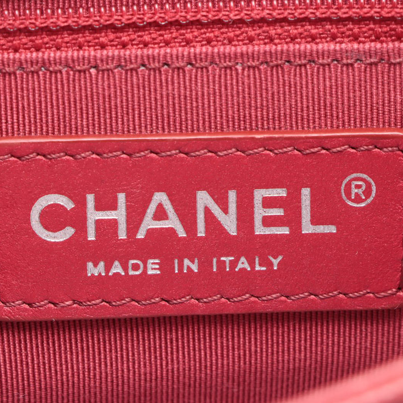Medium Quilted Caviar Casual Pocket Flap - Image 6