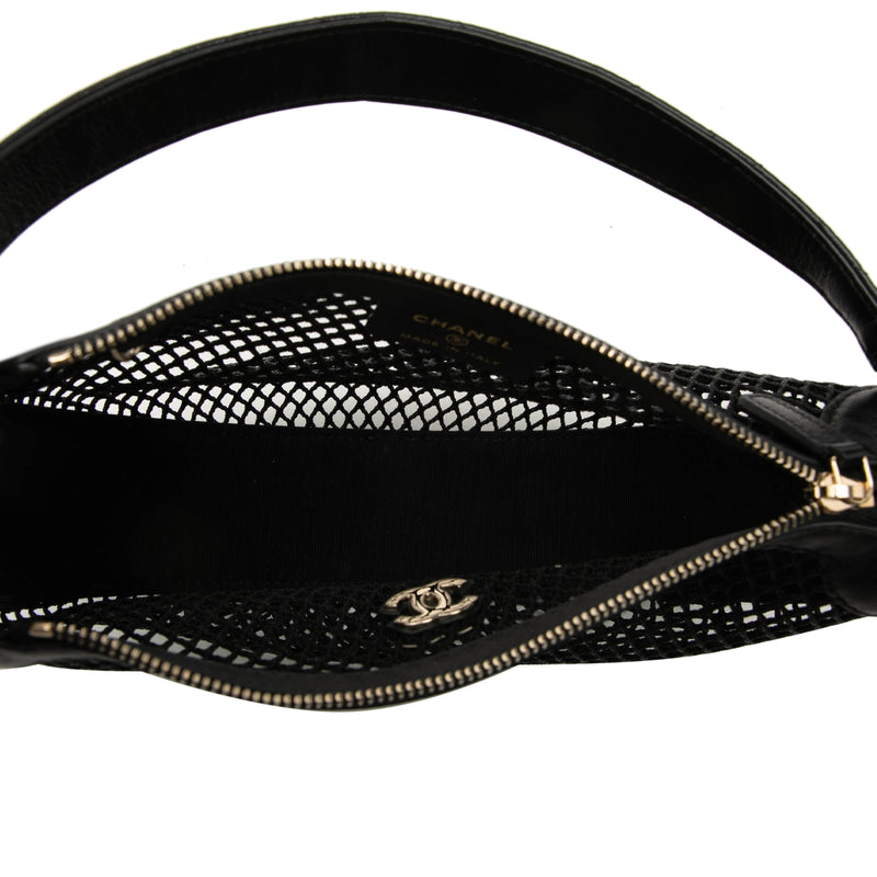 CC Mesh and Quilted Shiny Lambskin Chain Hobo - Image 4