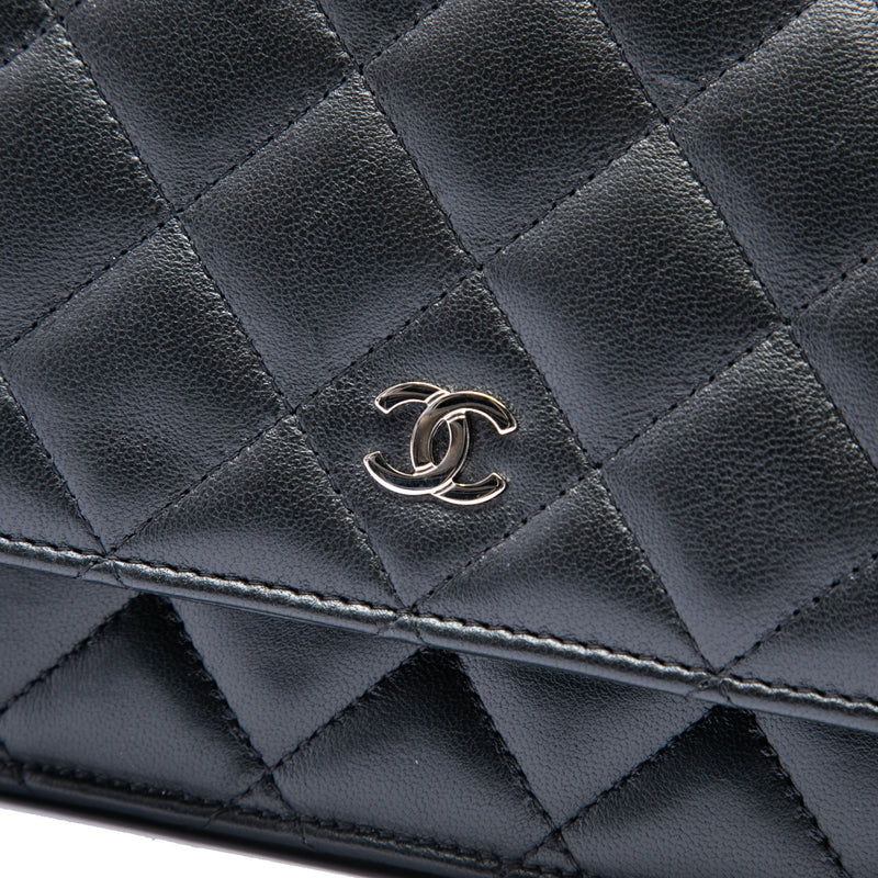 CC Quilted Lambskin Wallet On Chain - Image 5