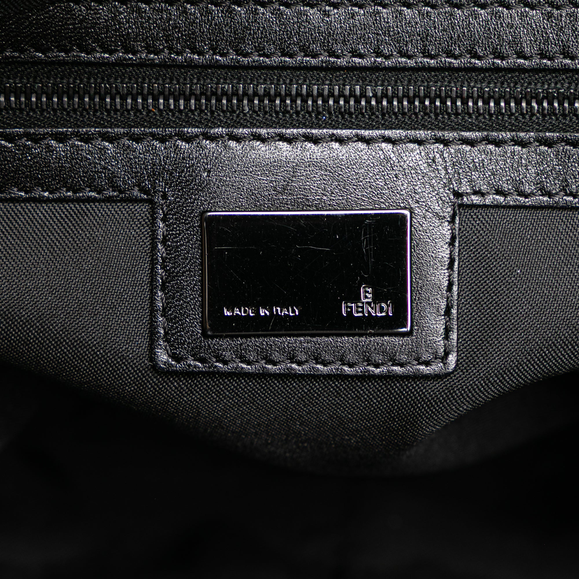 Zucchino Canvas Crossbody - Image 5