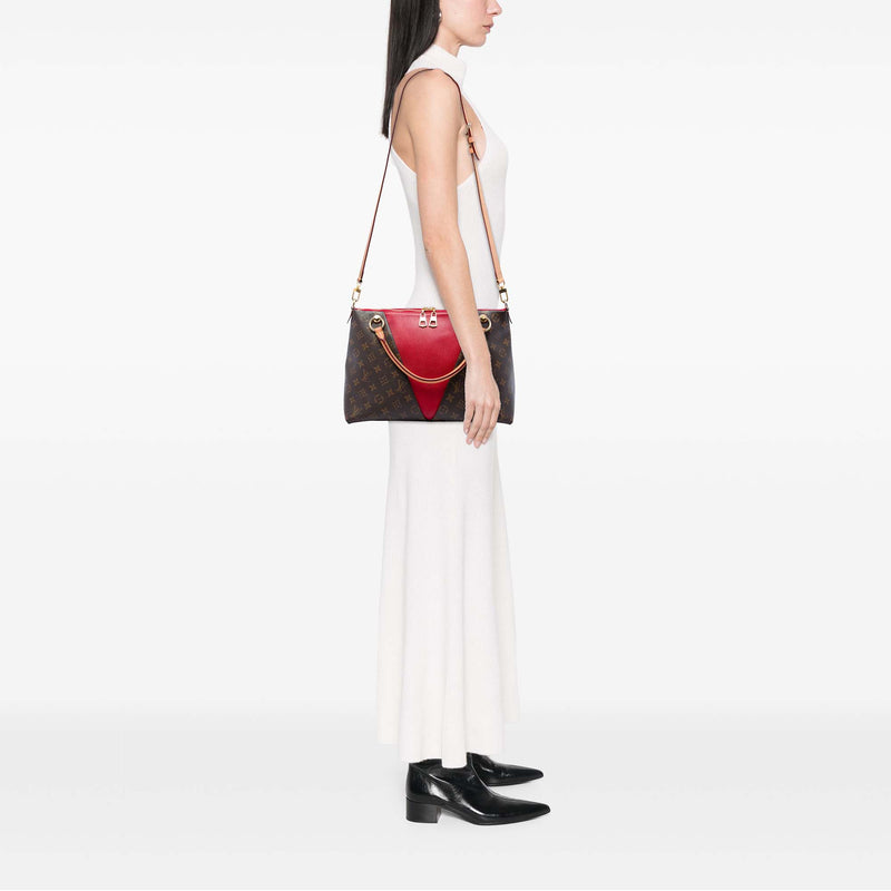 Monogram V Tote MM - Image 6