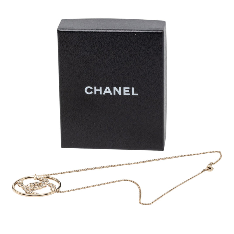 CC Gold Plated Strass Round Pendant Necklace - Image 6