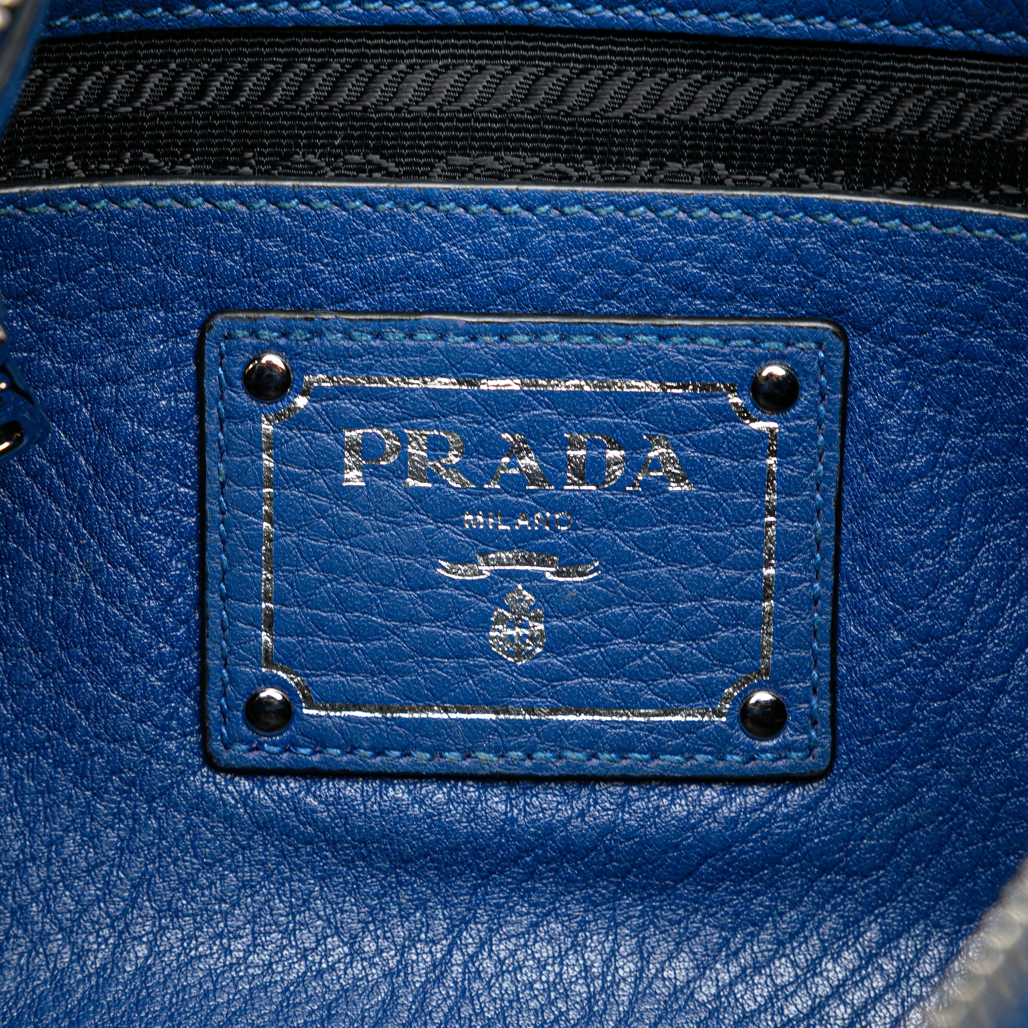 Vitello Daino Crossbody - Image 5