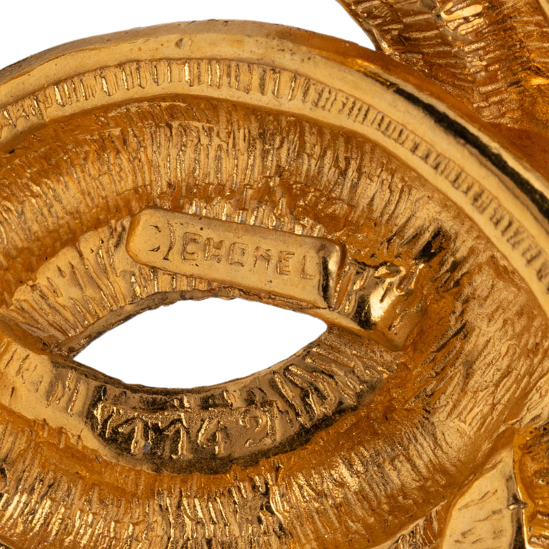 CC Gold Plated Quilted Brooch - Image 3