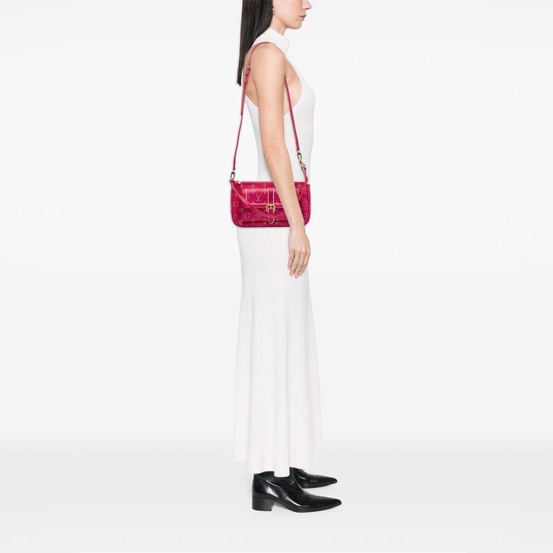 Fall For You Monogram Maxi Multi Pochette Accessoires - Image 6